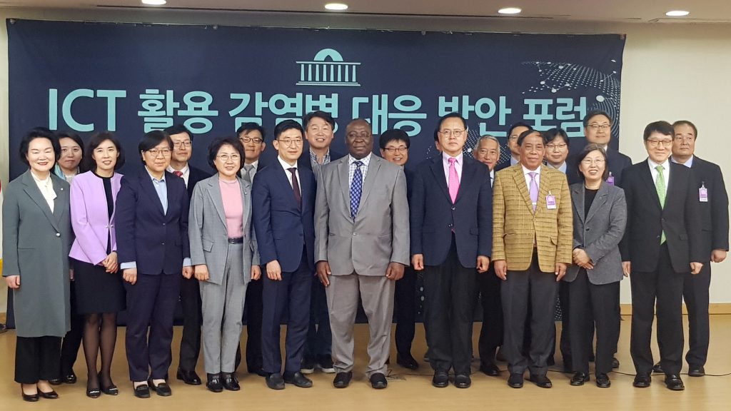 IVI DG gives keynote at ‘International Symposium on Epidemics Preparedness Using ICT’