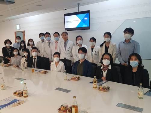 Planning a COVID-19 vaccine clinical trial at pace with a pandemic