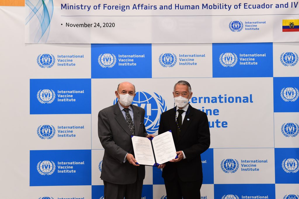 IVI and the Ministry of Foreign Affairs and Human Mobility of Ecuador exchange MOU to pursue global health research & development