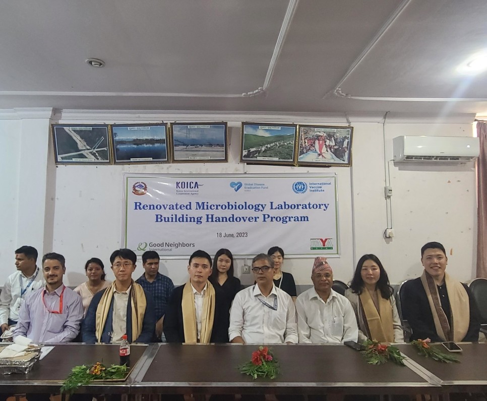 IVI, Korea’s GDEF hand over renovated microbiology laboratory in Nepal to enhance cholera surveillance