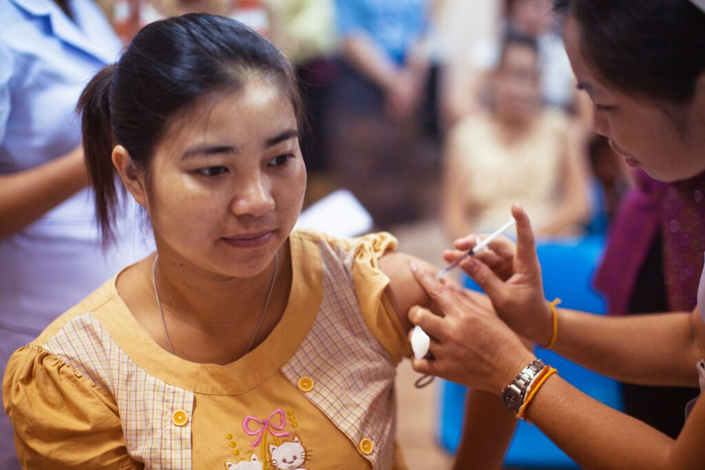 IVI and ICARS launch a new project aimed to advance vaccine uptake and address antimicrobial resistance in the Philippines